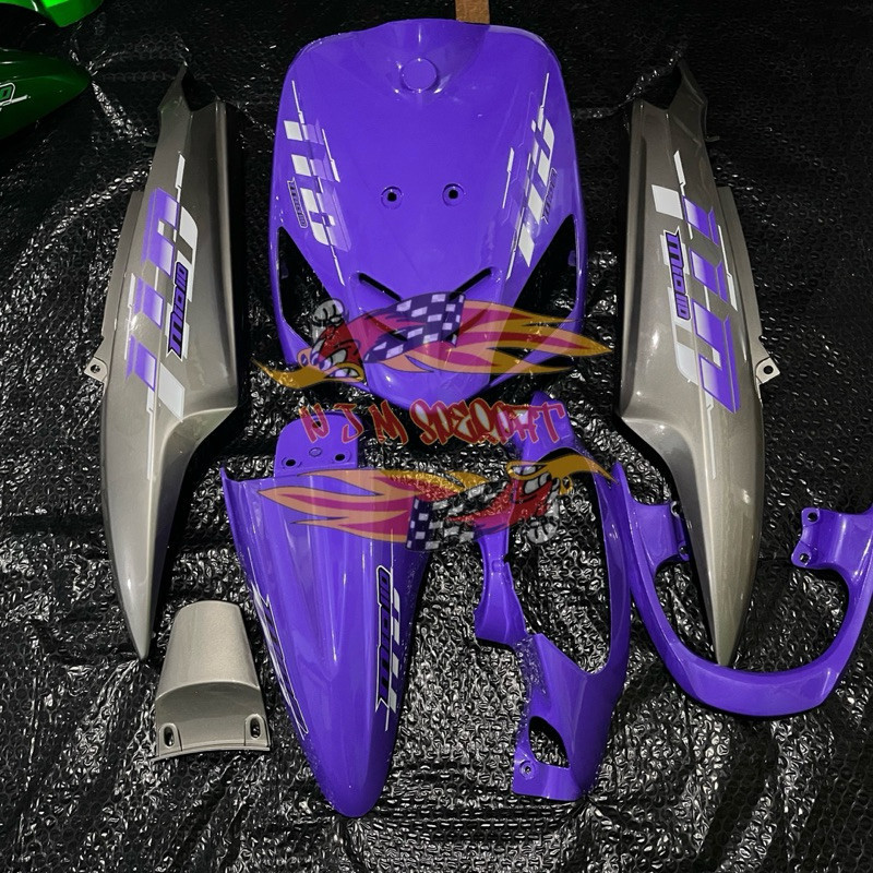 COVER FULL BODY HALUS YAMAHA MIO SPORTY VIETNAM STYLE UNGU PASTEL PLUS STRIPING TRANSPARAN PLUS BEHE