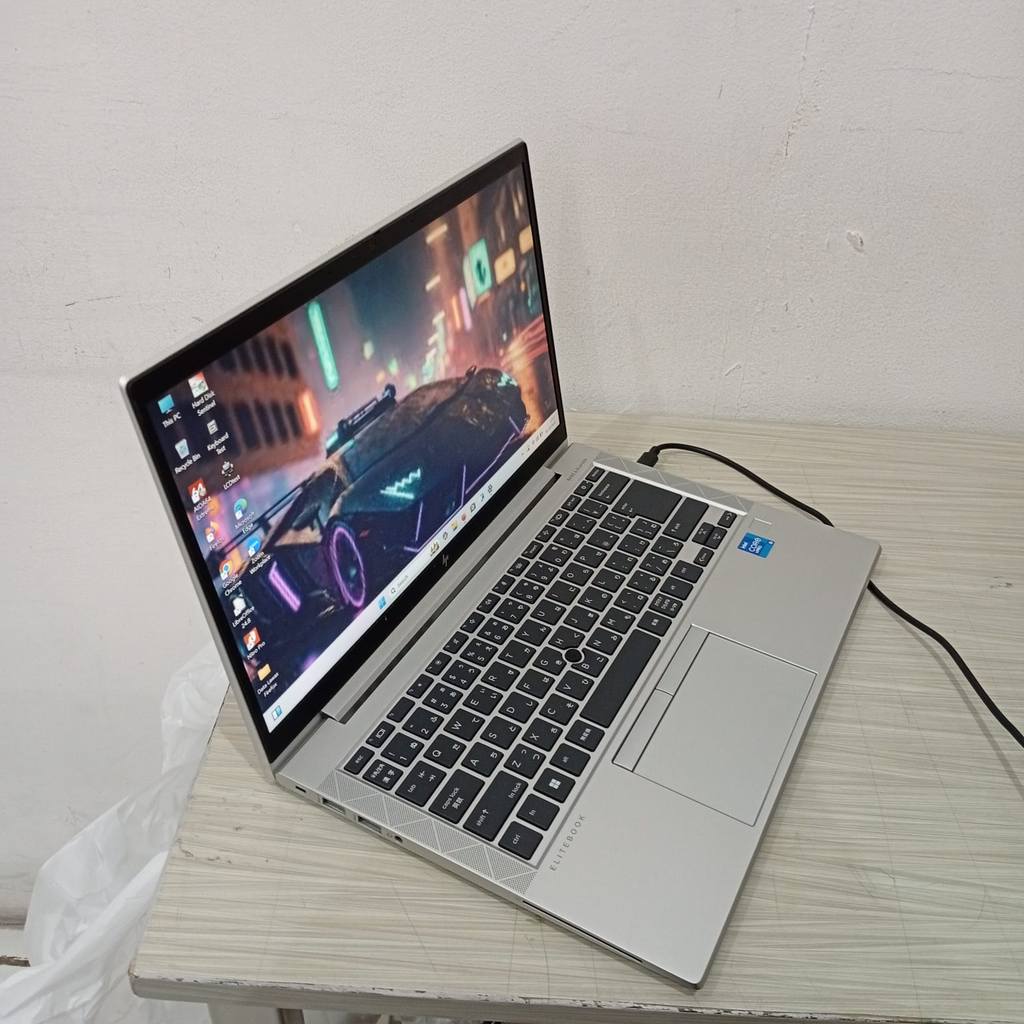 HP Elitebook 840 G8 ram 8GB ssd 256 CORE i5 GEN11 normal