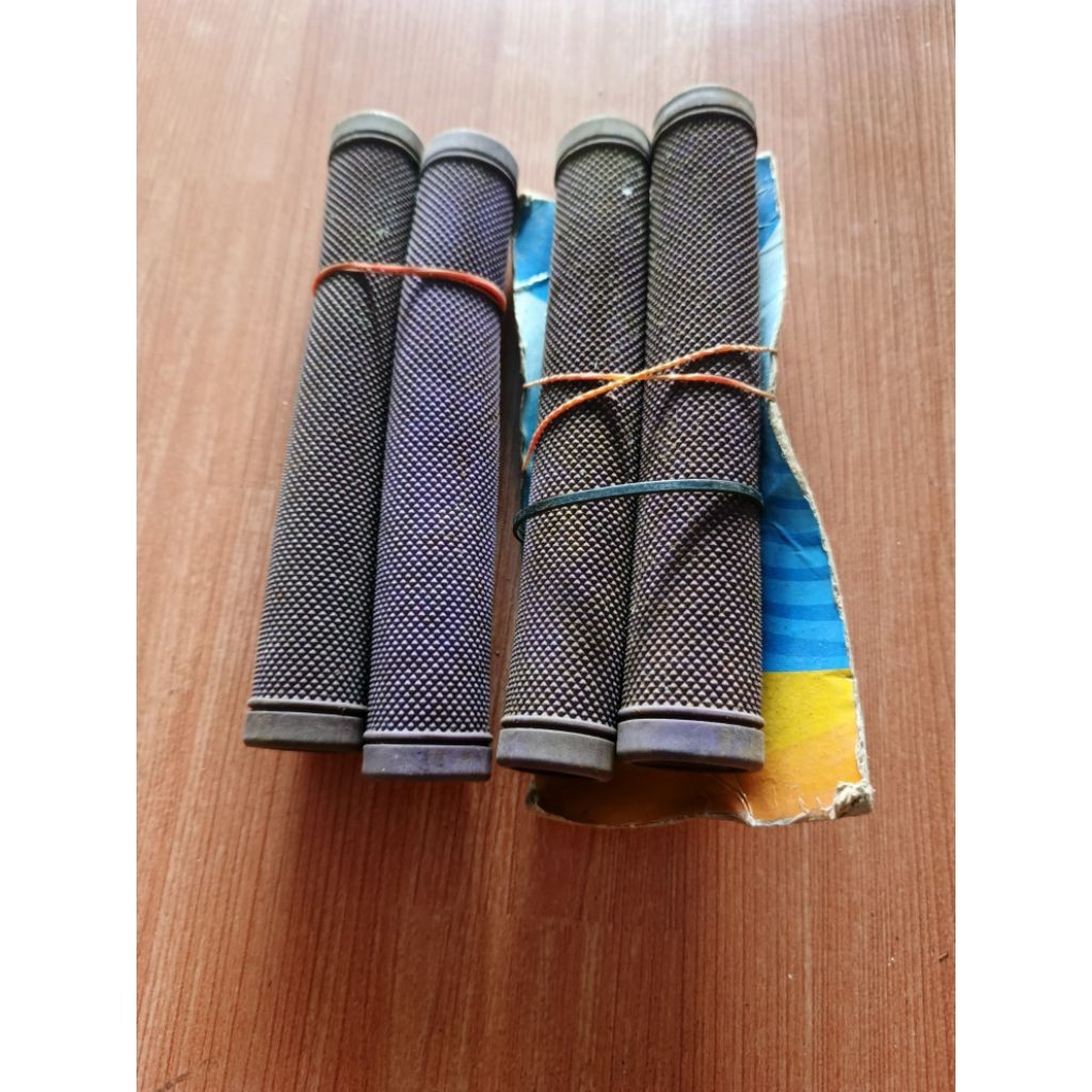 handgrip sepeda fixie warna ungu nos