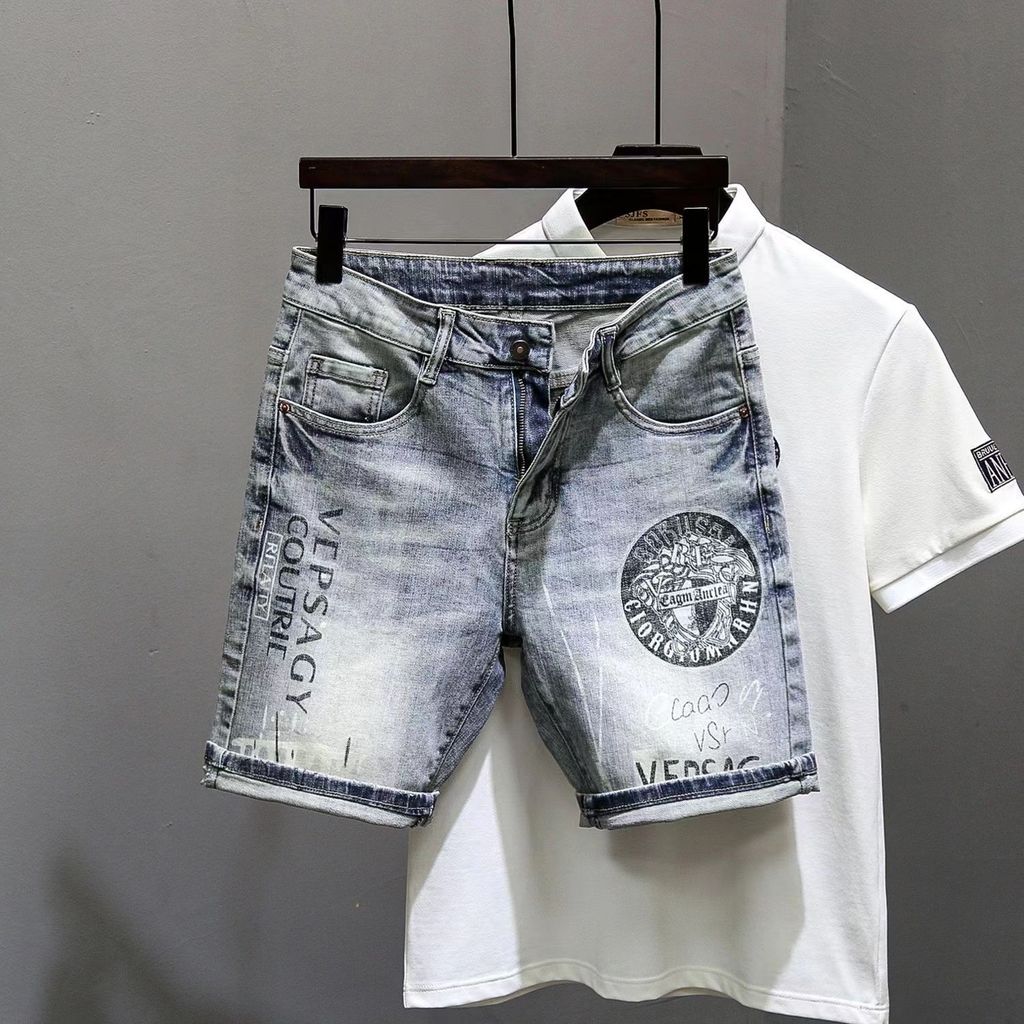 Celana pendek jeans pria, celana pendek pria, celana pendek pria, celana pendek pria.