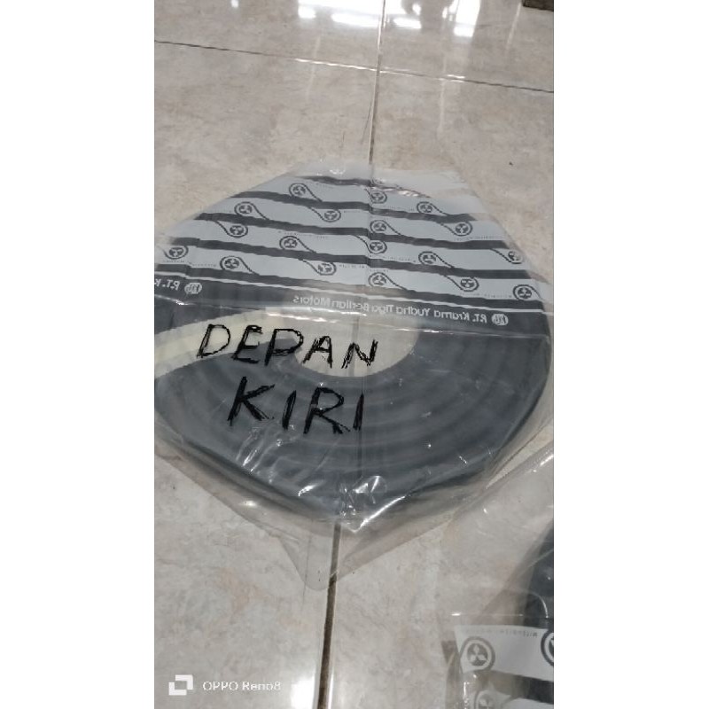 karet pintu dan bagasi Mitsubishi kuda