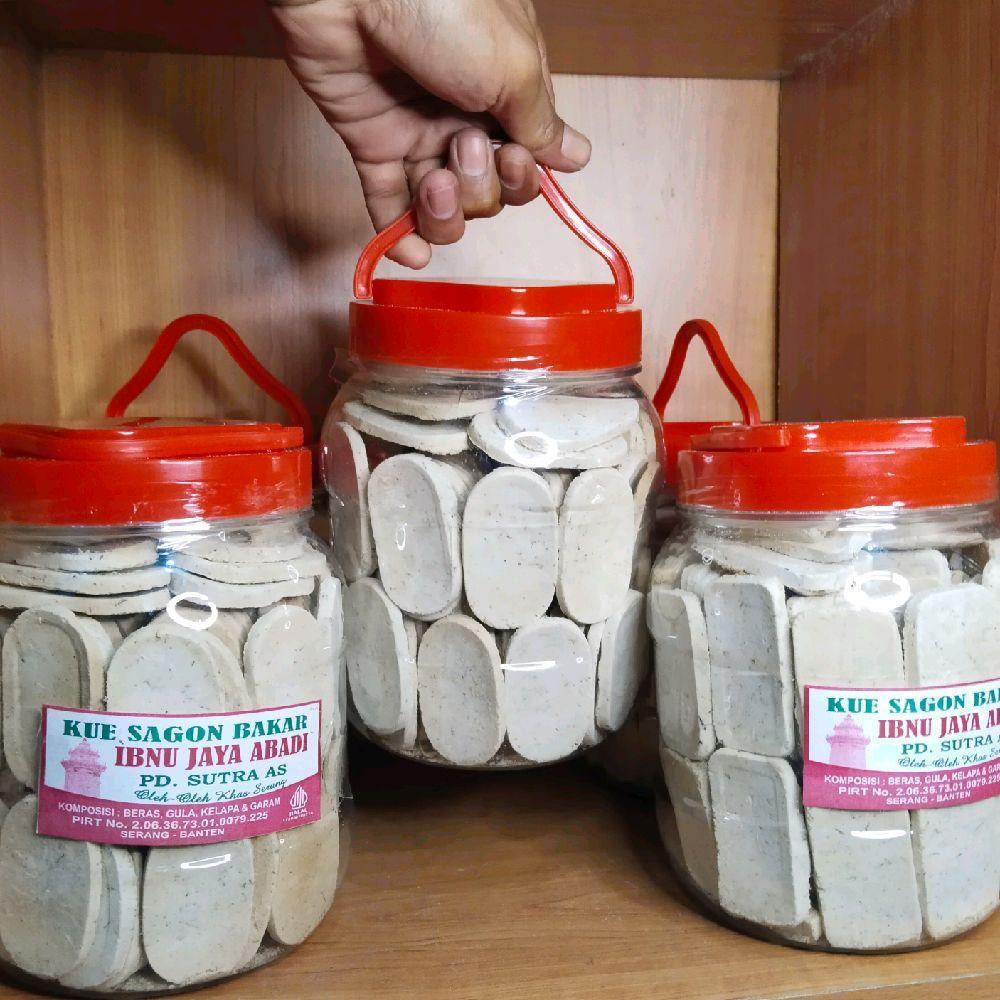Cemilan Sagon Bakar Khas Serang Kemasan Toples Berat 1kg | Oleh Oleh Khas Banten | Sagon Kelapa Baka
