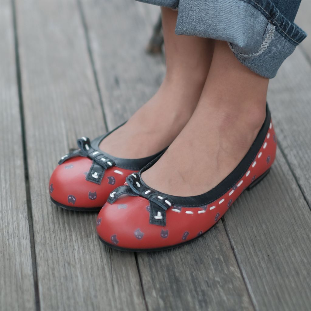 Sepatu Kulit Wanita - Alisha Red Miaw