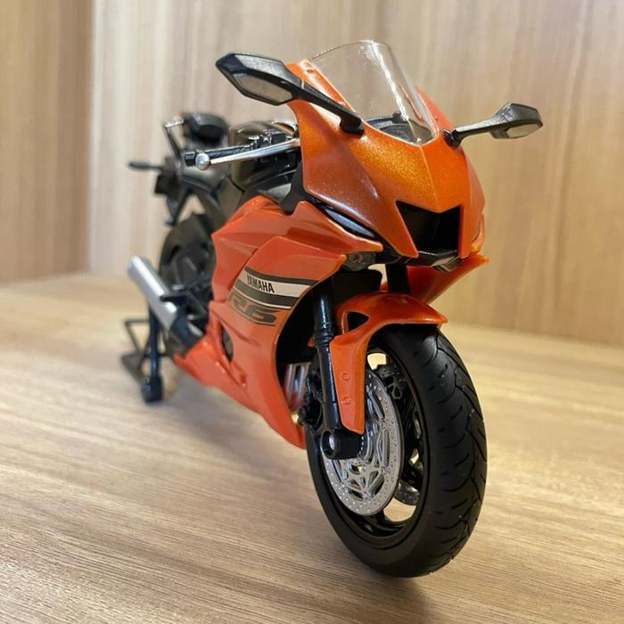 miniatur motor yamaha R6 skala 1/12 brand welly