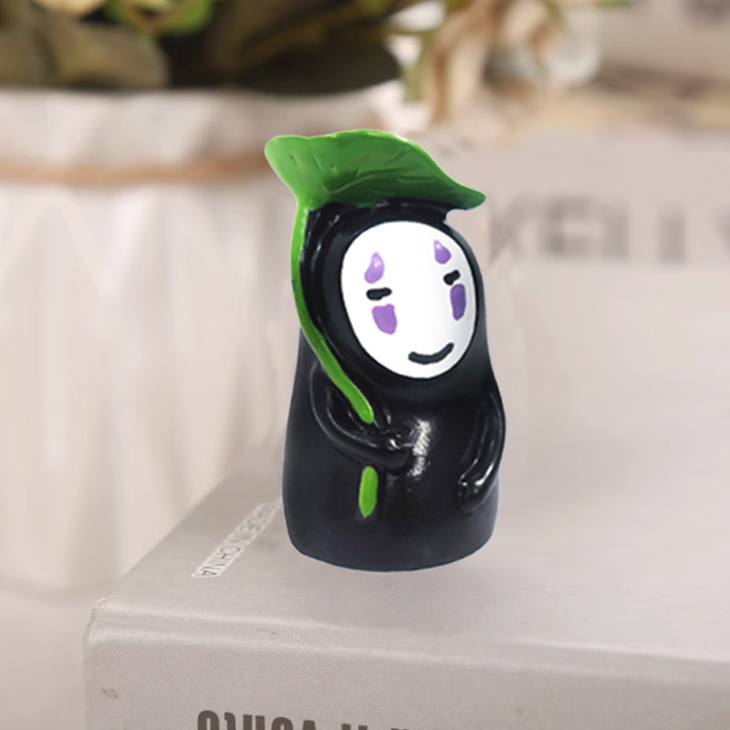 Dekorasi Meja Anime No Face Pajangan Lucu untuk Koleksi & Kado Ulang Tahun