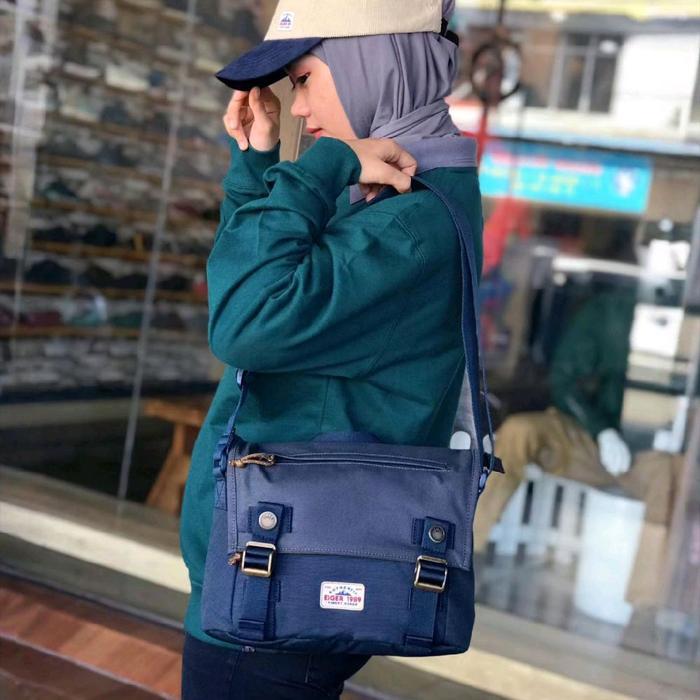 Eiger WANDERER SHOULDER 5L Shoulderbag Tas Selempang Pria Original Eiger - Navy