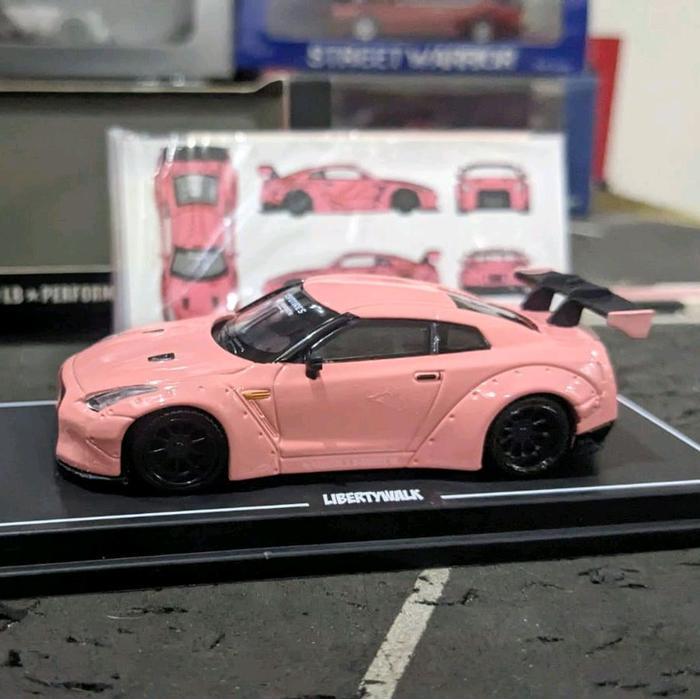 GND48 Diecast LB performance Nissan Skyline GTR R35 pink