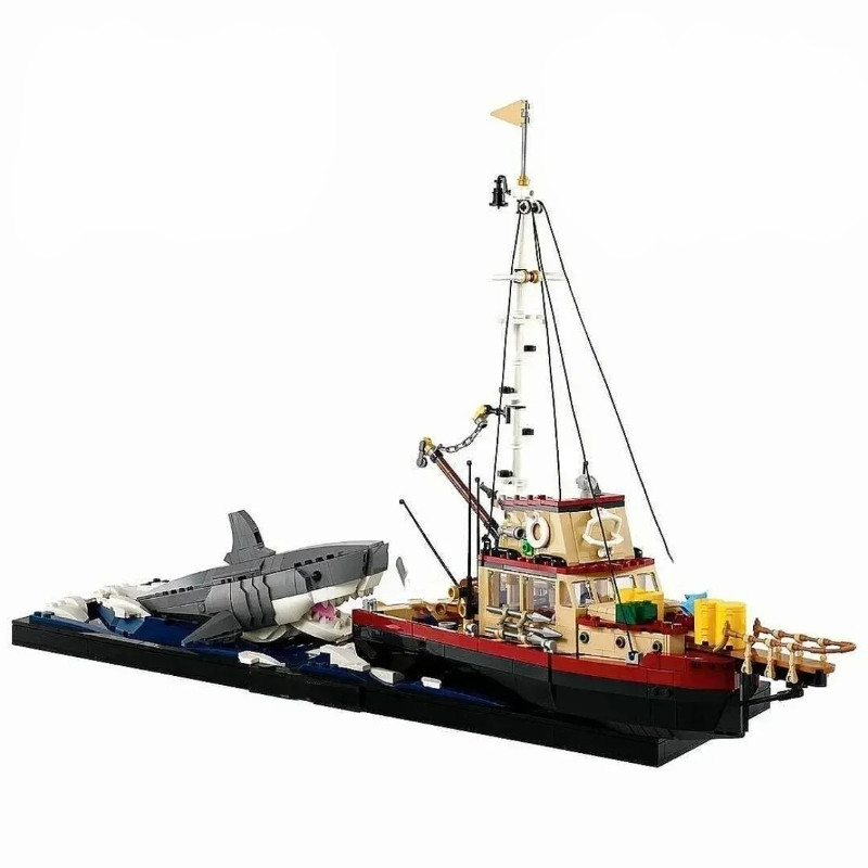 Disney 1497PCS MOC 21350 Great White Shark Building Block Model Pirate Ship Fishing Boat Set Toys Ch