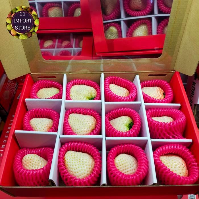 Strawberry Korea Putih Premium Super Manis | Buah Strawberry  Korea Spesial | 1 Box
