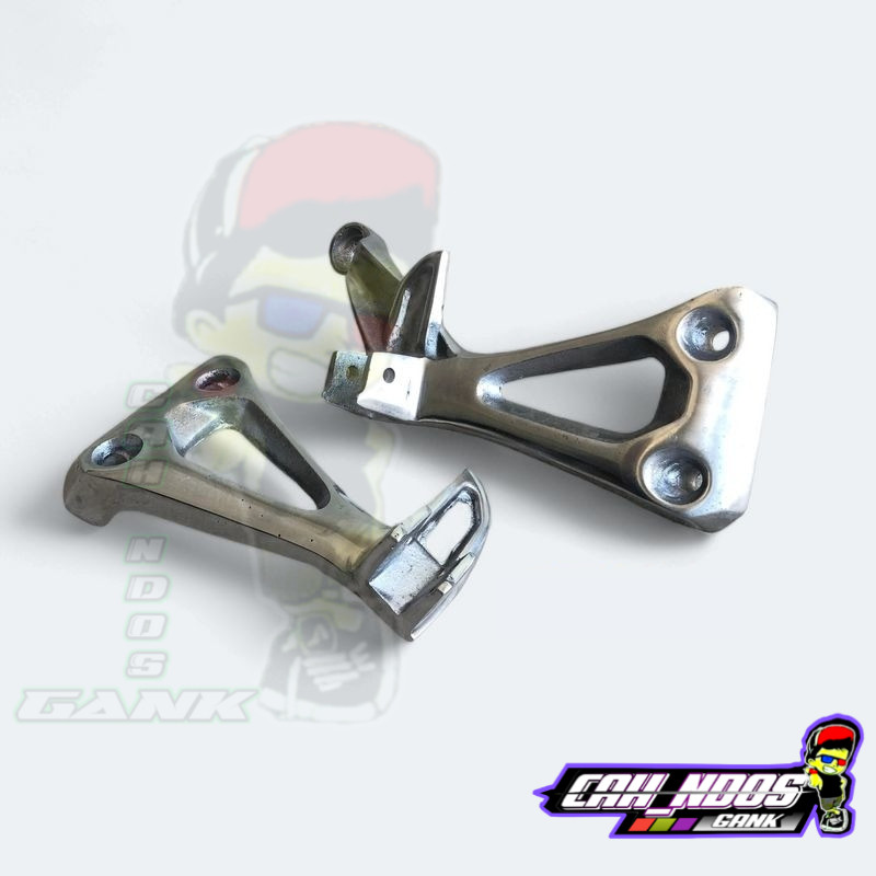 FOOTSTEP FUSTEP BOSTEP POSTEB PIJAKAN KAKI BELAKANG HONDA REVO ABSOLUT 110