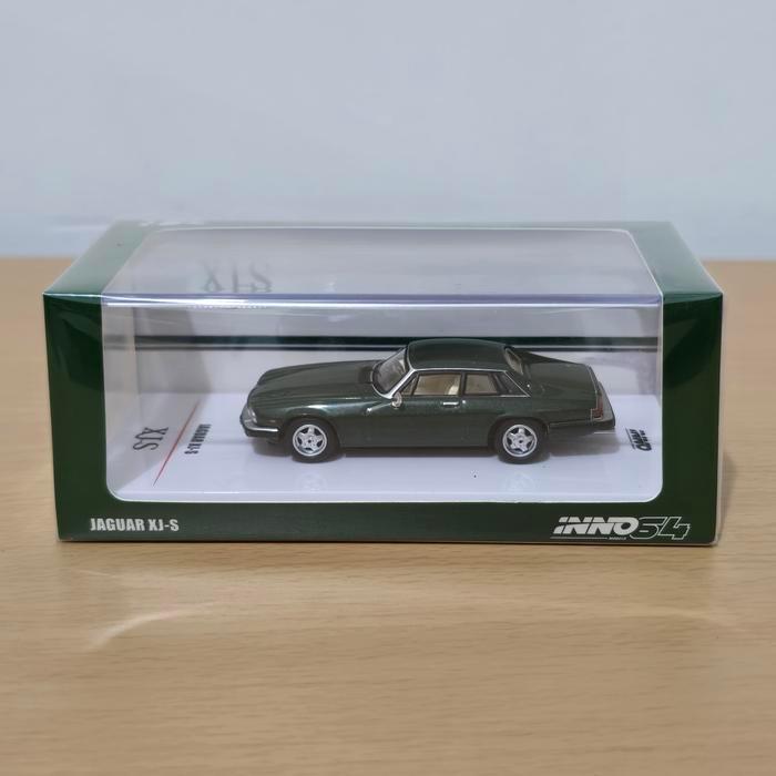 Inno INNO64 Jaguar XJ S British Racing Green Diecast Koleksi Mobil Mainan Mini Scale 1/64 hotwheels 
