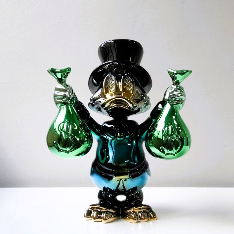 Patung Bebek Bos Monopoli Paman Gober / Scrooge Mc Duck Chrome Ombre Figure - ITS ME M252