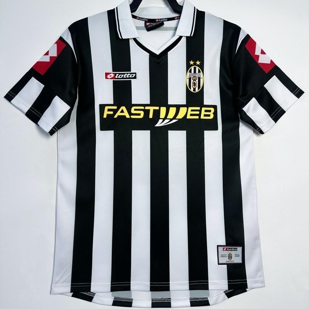 Jersey Sepak Bola Lengan Pendek Hitam dan Putih Retro Dewasa 2001-02 Juventus T shirt pria