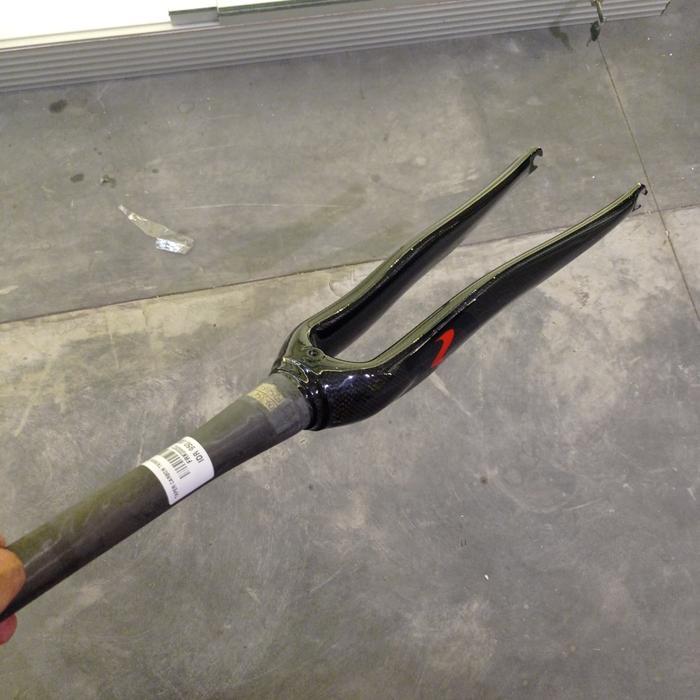 Fork 700c carbon tapered superlogic import Taiwan