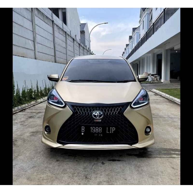 Bodykit Bemper Depan Toyota Sienta Lexus
