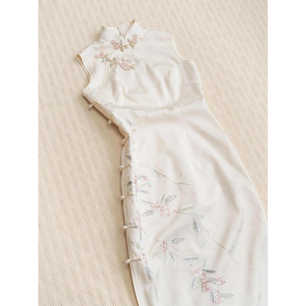 Gaun Gaya Cina Baru untuk Wanita