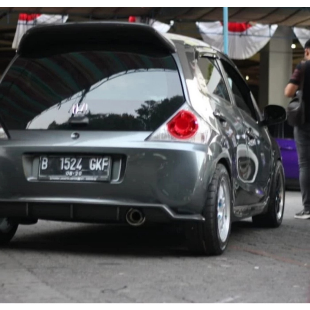 Variasi Mobil Diffuser Belakang Honda Brio Old 2012-2018