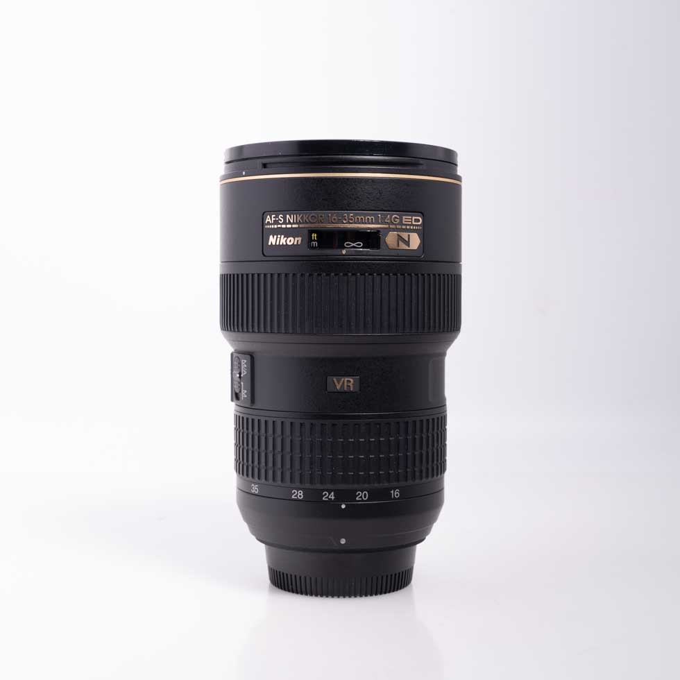 Nikon Afs 16-35mm F4 VR Nano - Excellent 852