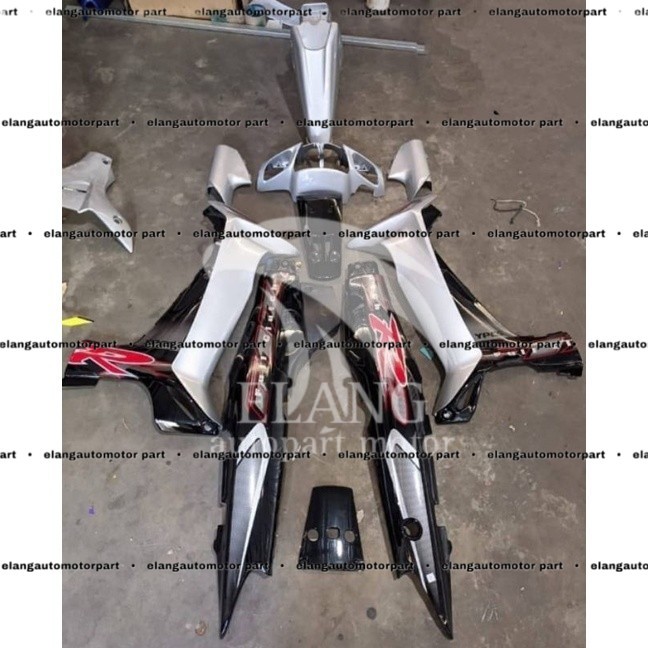 COVER BODY FULL SET YAMAHA FIZR FIZ R F1Z R F1ZR FULLCLUTH PERAK SILVER HITAM 2002