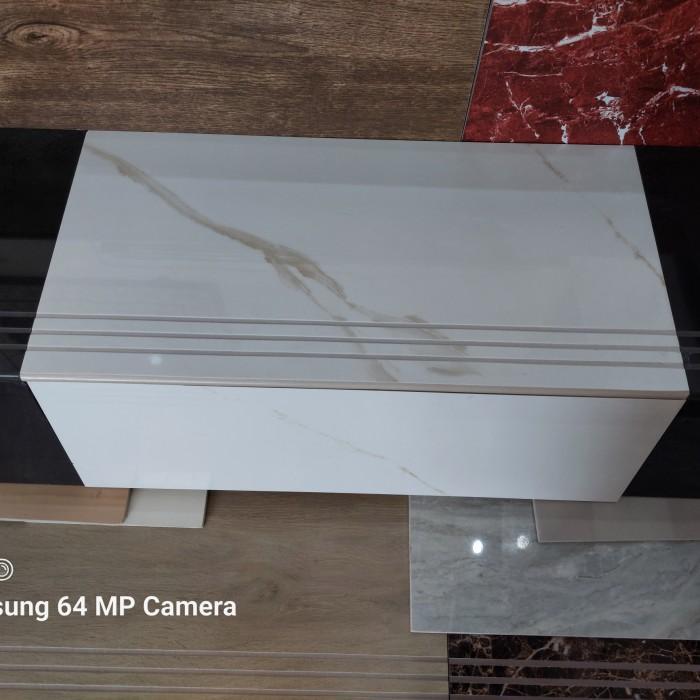 Tangga granit 30x80+20x80 kombinasi