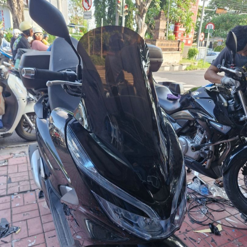 Visor Windshield PCX 150 CBU Lokal MHR Racing Tipe P05 Akrilik Winsil Aksesoris Motor Honda Premium 