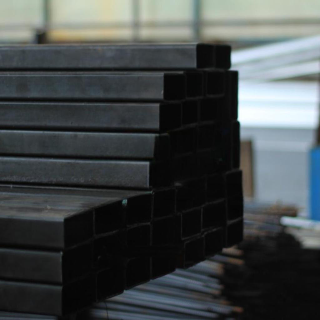 Besi Hollow Hitam 40 x 40 X 1.2 MM X 6 MTR