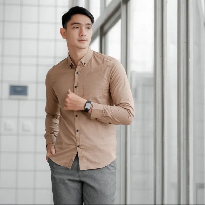 PROMO (COD) COKSU Coklat Susu Kemeja Pria Lengan Panjang Kemeja Polos Pria Oxford Oxport Kemeja Hita