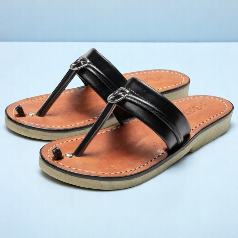 Sendal Tarumpah Kulit Sol Karet Mentah Nonslip Tasik / Sandal Kulit Coklat Tarumpah Elegan Dan Mewah