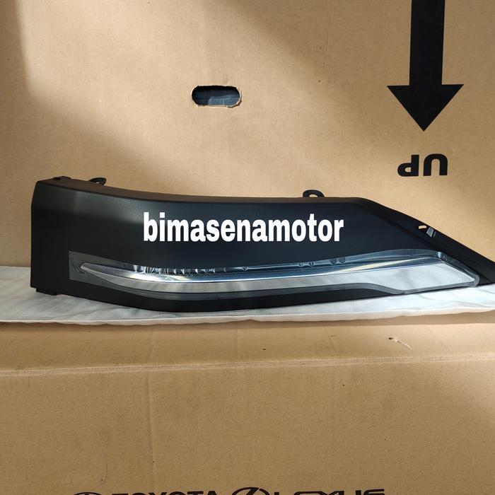 bodikit depan innova venturer top