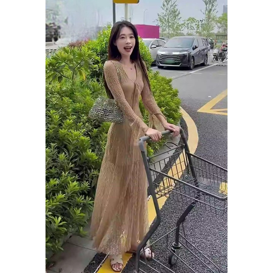 Renda Lengan Berkobar Prancis Lengan Panjang - Gaun Renda