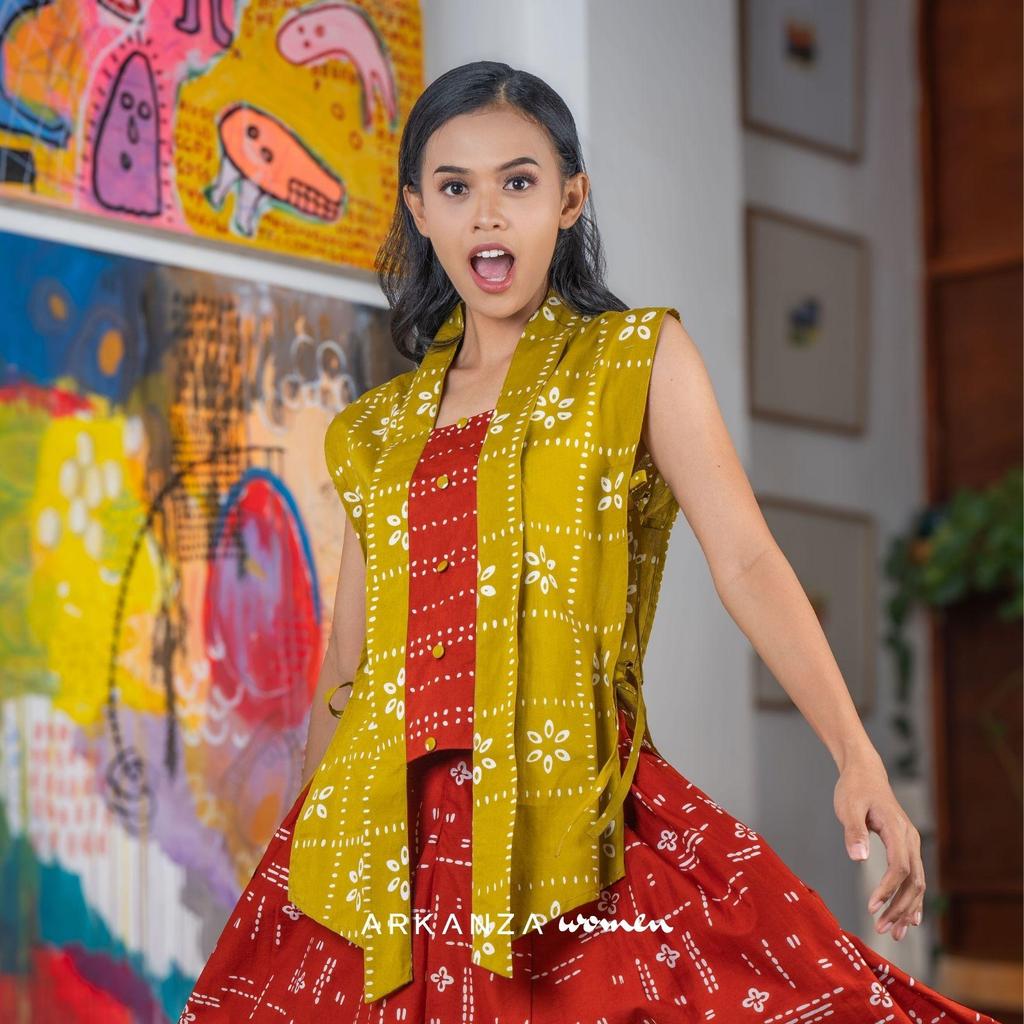 ARKANZA WOMEN Vest Batik Cap Zaria Vest Kawung Lime Atasan Wanita Katun Modern Rompi