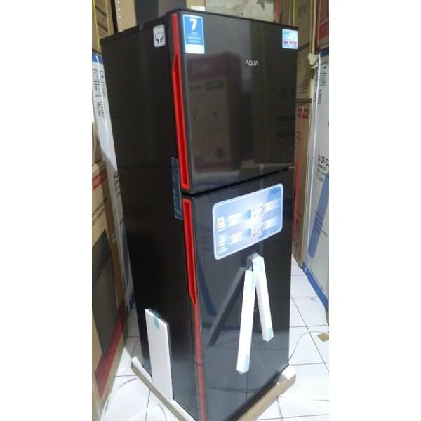 kulkas 2 pintu Aqua Japan d270