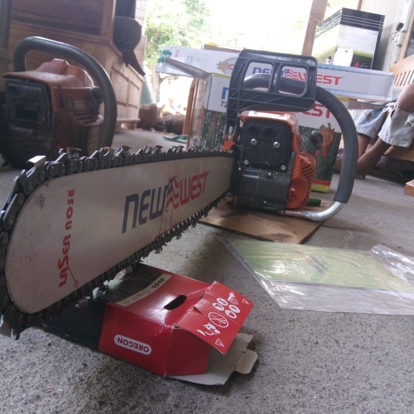 Chain Saw New West 728 24 Inch ORIGINAL