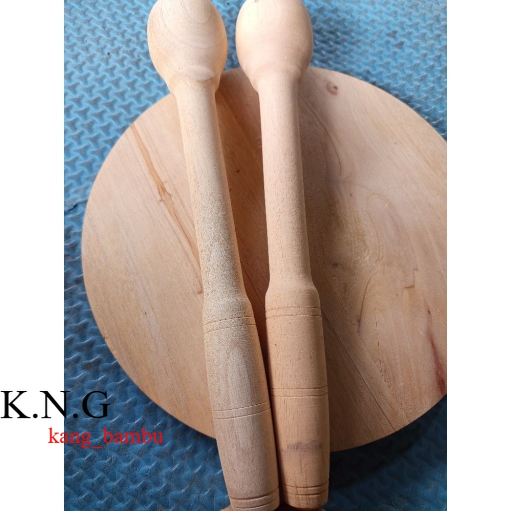 Pemukul bedug satu set