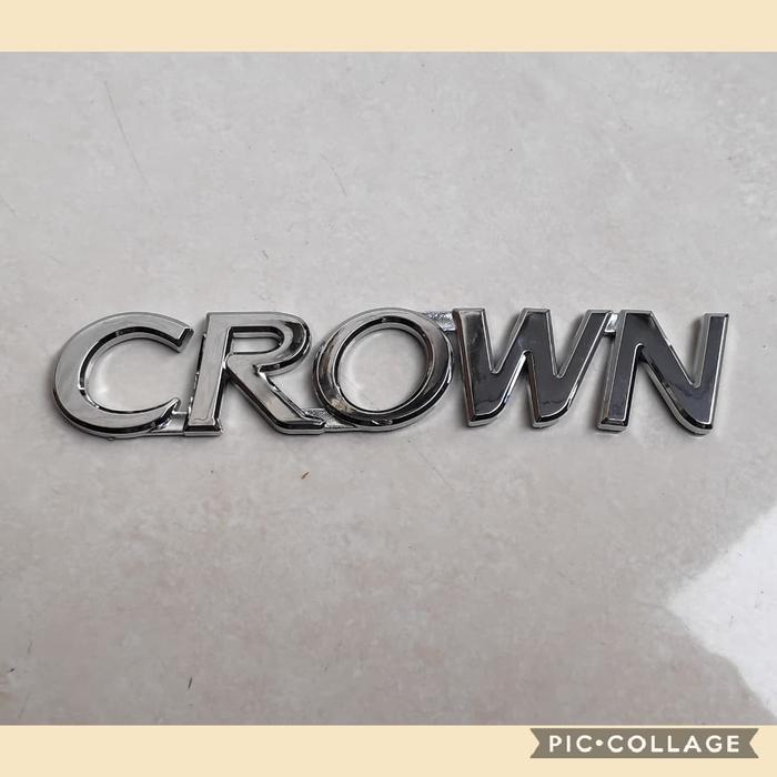 emblem tulisan CROWN untuk toyota crown top