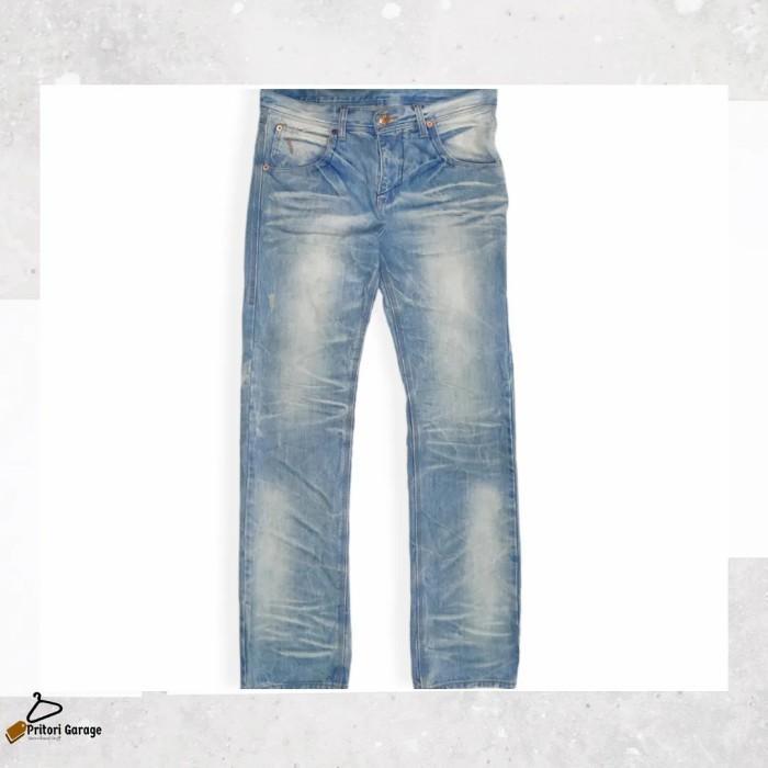 Raw Denim Jeans Tebal Undercover Straight Fit Light Blue Acid Wash 34