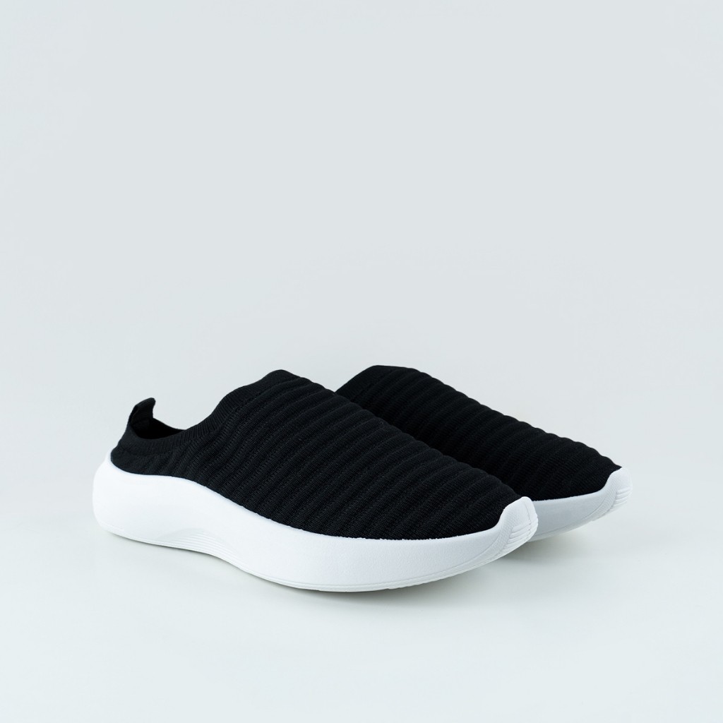 [BUY 2 ONLY 299K] URBAN&CO Essentials Sneakers - Rayena