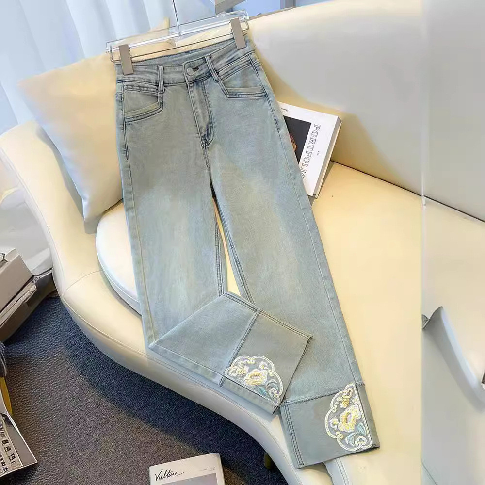 Celana Jeans Gaya Cina Baru Wanita Celana Rokok Baru Gaya Nasional Petite Sembilan Titik Bordir Cela