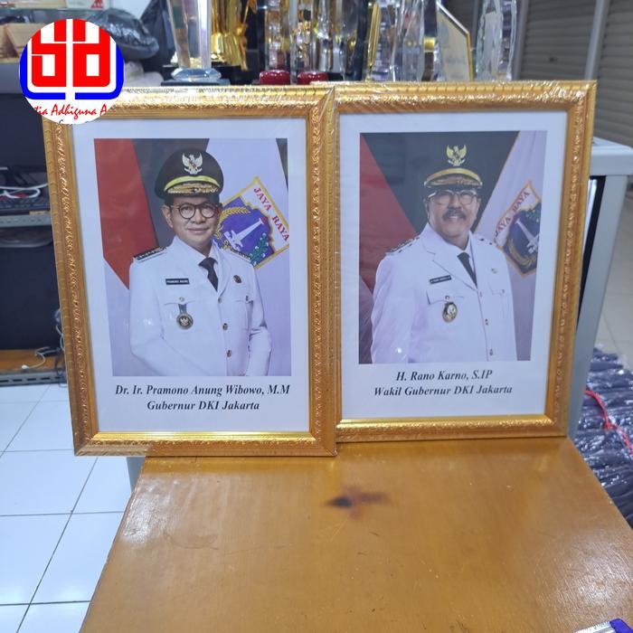 bingkai foto gubernur dan wakil gubernur dki ukuran 35 x 45 cm - pancasila 30x40