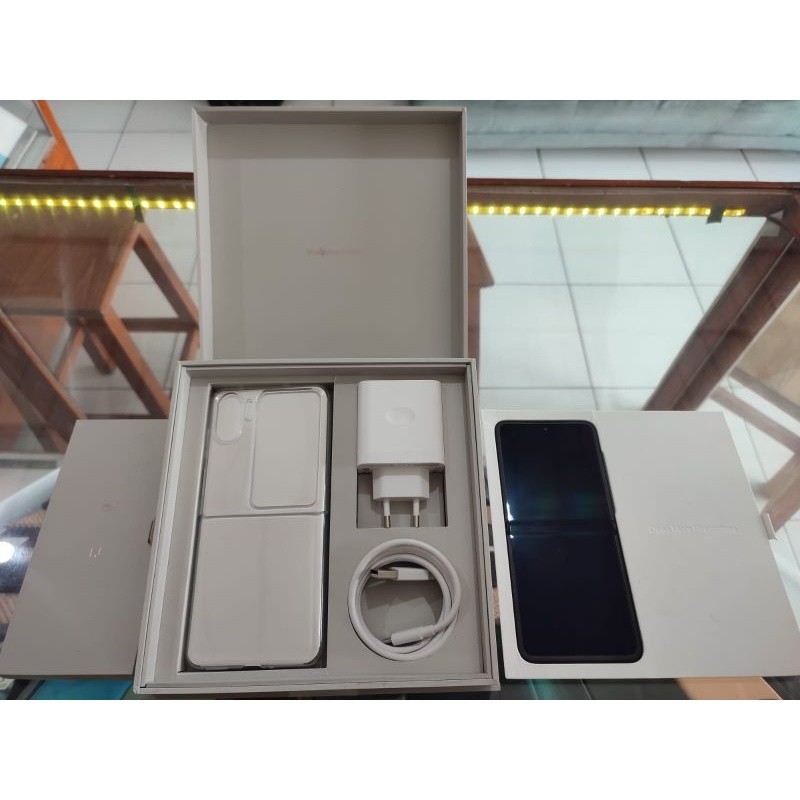 Oppo Find N2 Flip Ram 8 Rom 256GB Second Resmi