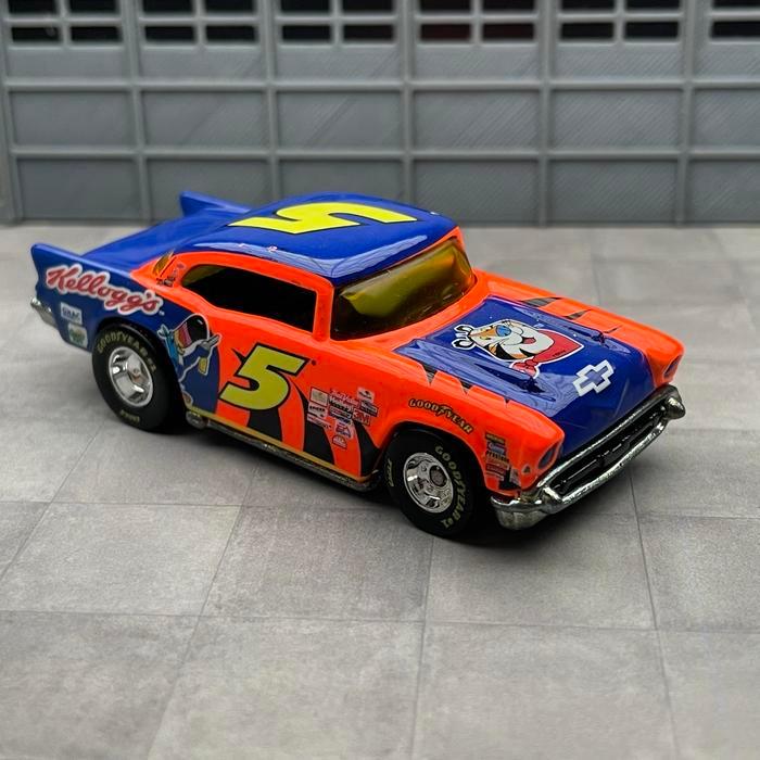 Hotwheels 57 chevy kelloggs