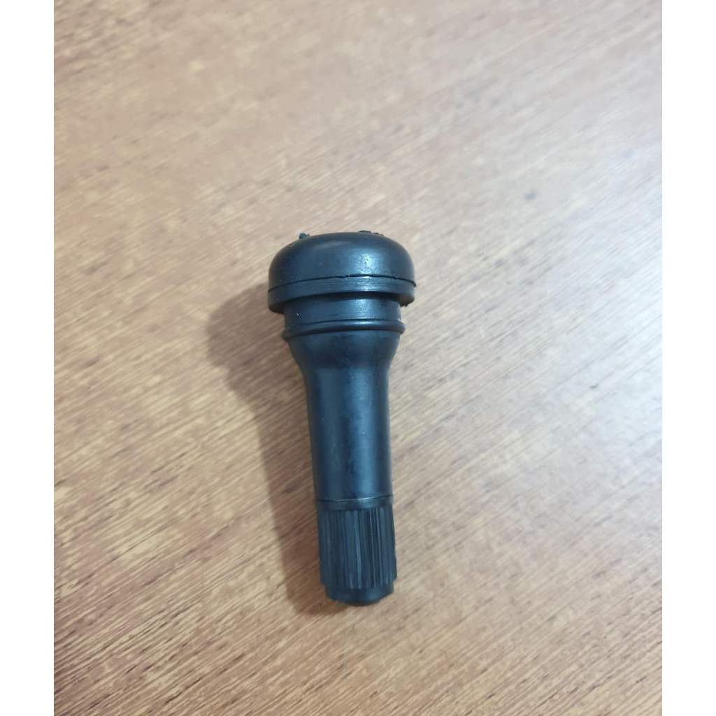 Pentil Tubeless untuk ban mobil
