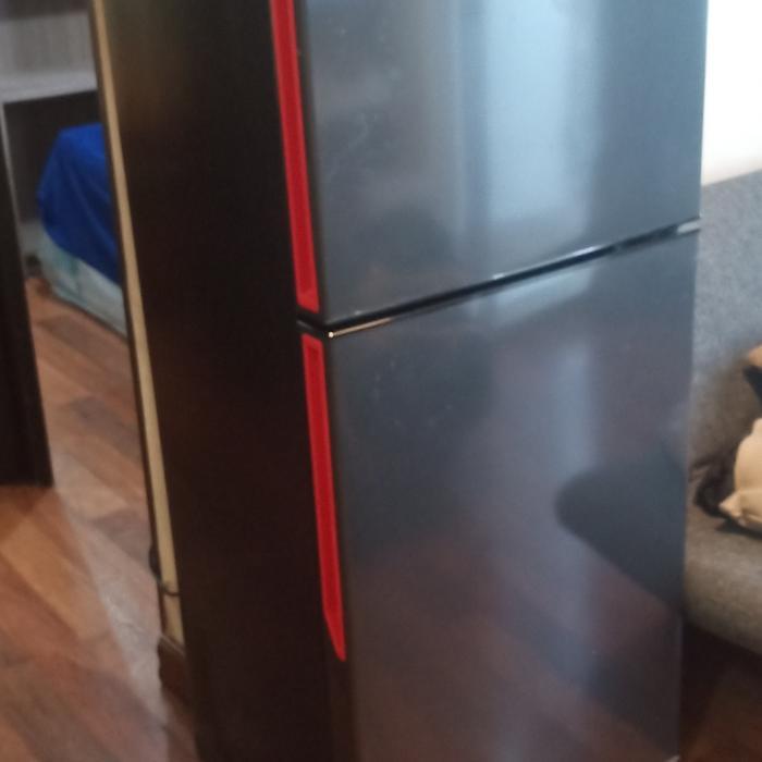 kulkas 2 pintu Aqua second