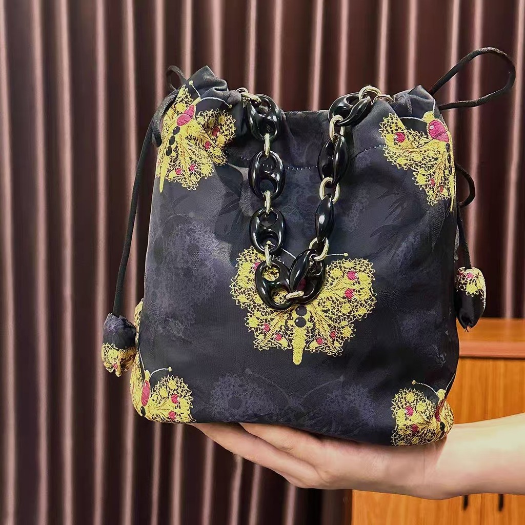 Tas Selempang Gaya Cina Baru dari Sutra Tas Tangan Wanita Gaya Cina