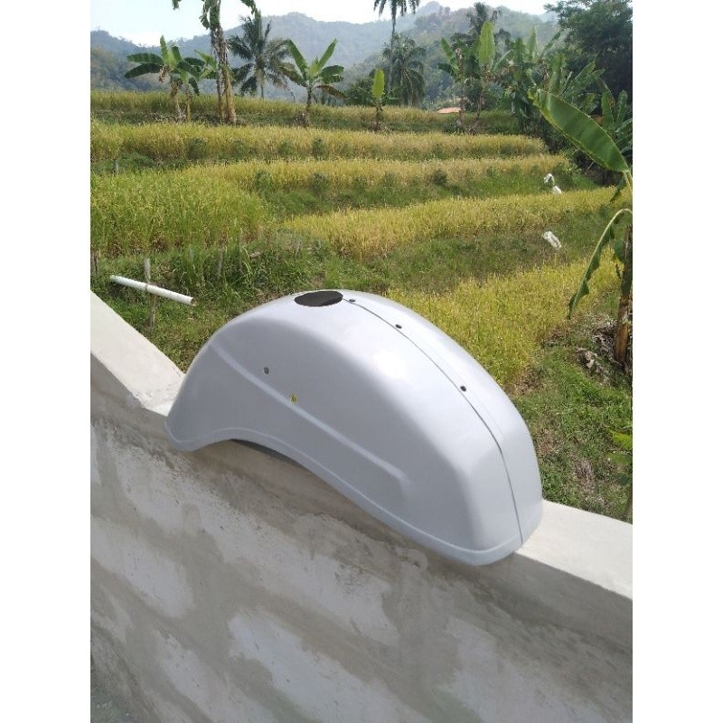 spakbor depan original untuk vespa super Vesparaffa