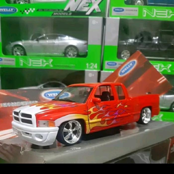 GND48 Diecast Welly Skala 1:24 Hot Rider Dodge Ram Quad Cab 1500 Sport Baru Bukan Bekas Komplit