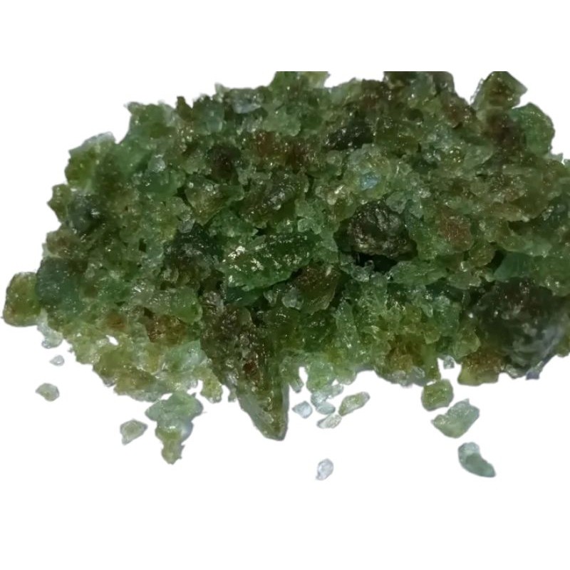 20k Tawas hijau adalah bahan yang digunakan untuk mewarnai tausa menjadi hitam