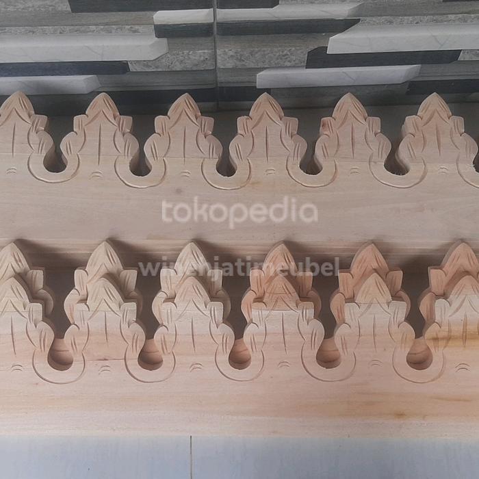 Lisplang Ukir Rintek Kayu Mahoni (Berat Asli) LP3