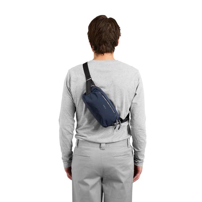 Bellroy Venture Ready Sling Bag 2.5L / Sling Bag Bellroy Australia - Blue Nightsky