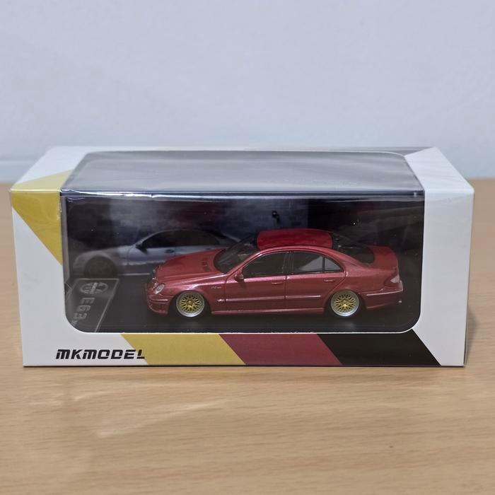 MK Model Mercedes Benz E63 W211 Red Diecast Koleksi Mobil Mainan Mini Scale 1/64 Hotwheels Langka LR